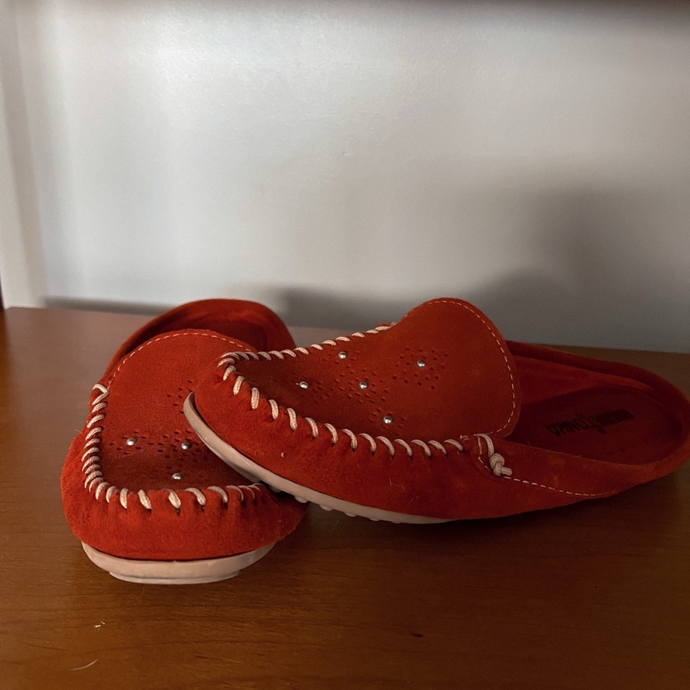 Minnetonka Red Moccasin Slides